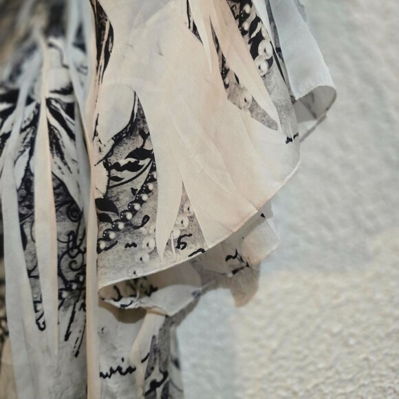 Chicos Womens Sheer Black & White Abstract Print Blouse Size 1 - Picture 4 of 6